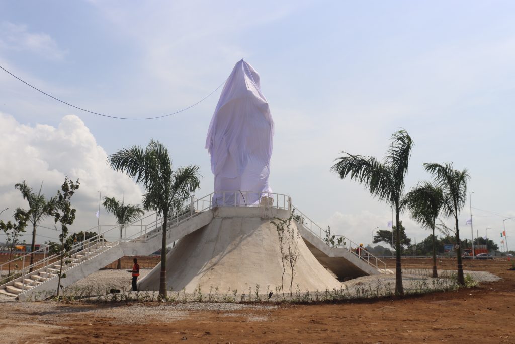 Inauguration des travaux d’aménagement et de construction de l’échangeur du carrefour AKWABA
