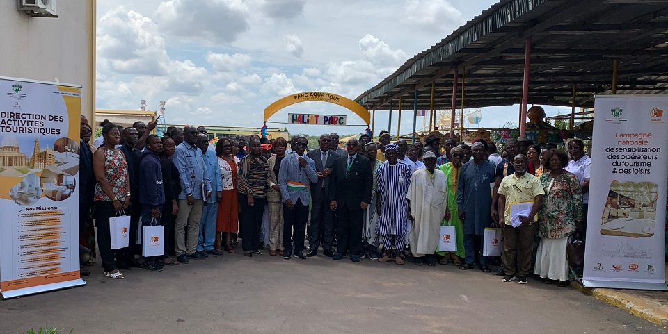 Côte d’Ivoire-AIP/ Développement du tourisme: Le ministère du tourisme encourage restaurateurs et hôteliers de Yamoussoukro