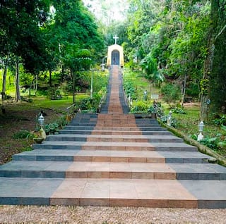 LE SANCTUAIRE NOTRE DAME DE LA DÉLIVRANCE D'ISSIA