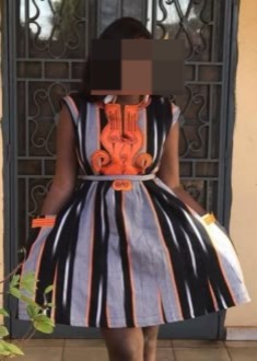 Pagne Baoulé de couleur noire dominante/femme